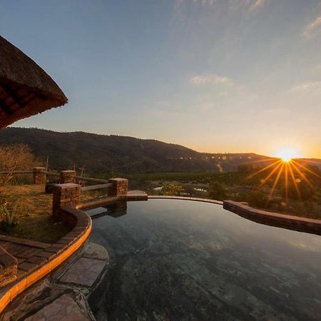 Lions Rock Rapids - Lodge Хейзивью Экстерьер фото